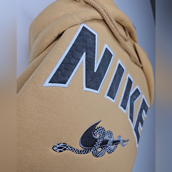 Snake print Hoodie - Picture 2 of 3